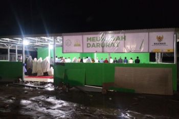 Tiga masjid darurat BAZNAS dimanfaatkan warga beribadah Ramadhan