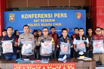 Polres Muara Enim ungkap kasus pembunuhan seorang wanita di kebun karet Desa Gaung Asam