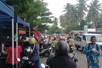 Pedagang takjil padati ruas jalan protokol di Rangkasbitung