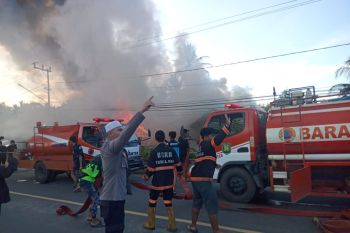 Empat rumah warga di Desa Puain Kiwa Tabalong  terbakar