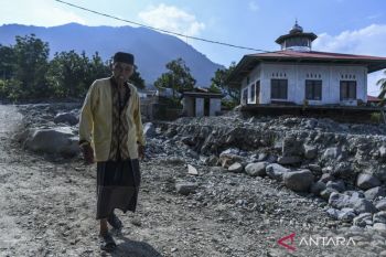 Tradisi "Sumbayang" 40 hari di daerah terdampak bencana Malalo