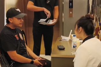 Indonesia deports 13 Chinese nationals over commercial photo shoot