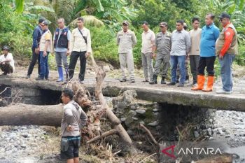 Banjir berulang di Obel-Obel, Gubernur NTB perintahkan solusi permanen