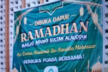Masjid Agung UIN sediakan ratusan paket berbuka tiap hari