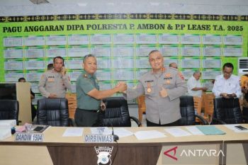 Sinergi TNI-Polri, Polresta Ambon gandeng Kodim gencarkan patroli kamtibmas saat Ramadhan