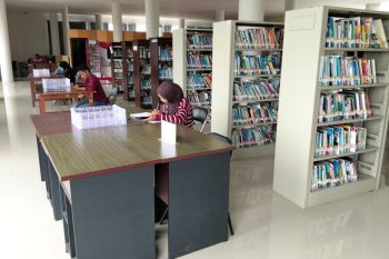 Ngabuburit sambil membaca, Perpustakaan Mataram buka sampai 16.30 WITA