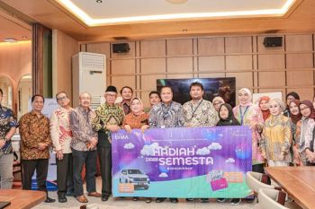 Bank Jateng serahkan hadiah Undian Tabungan Bima kepada pedagang Gultik