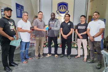 Polisi menyerahkan WNA Uganda ke Imigrasi Kupang