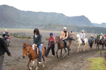 Polri-Pemkab Probolinggo perkuat keamanan dan pelayanan wisata Bromo