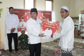Bupati Kapuas ajak warga jaga persatuan