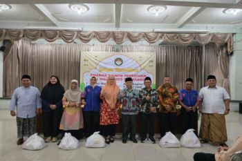 Dharma Wanita Persatuan UIN Walisongo gelar Gebyar Ramadan 1447 H, salurkan ratusan paket sembako
