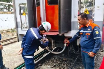 Pastikan kenyamanan pemudik, KAI Palembang cek kelayakan KA Sindang Marga dan Bukit Serelo