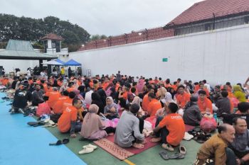 Rutan Serang fasilitasi buka puasa warga binaan dengan keluarga