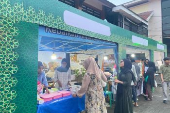 Puluhan UMKM lokal meriahkan bazar dan kuliner "Andalan Ngabuburit" di Makassar