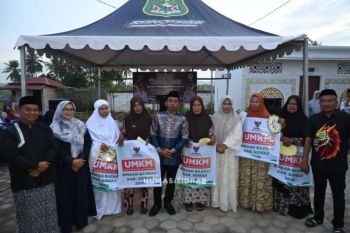 Perkuat ekonomi daerah, Bupati Sidrap ajak warga dukung usaha lokal