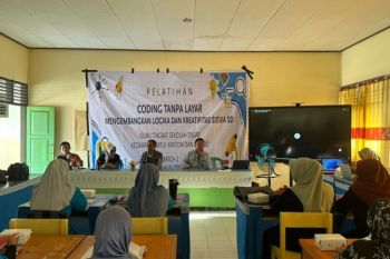 Tingkatkan kapasitas guru di Banggai, DSLNG gelar pelatihan AI, coding unplugged, dan growth mindset