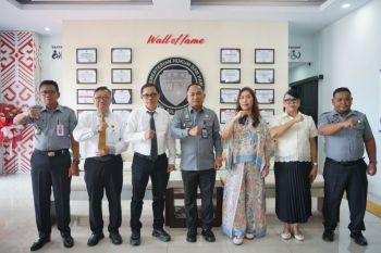 Kemenkum Sulut dan beberapa rektor dorong sentra KI di lingkungan kampus