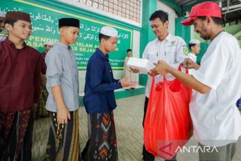 Baznas salurkan 600 paket buka puasa di wilayah Jakarta dan sekitarnya
