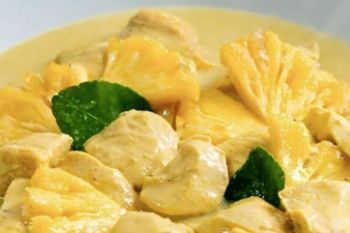 Ayam masak ulu menu andalan warga Baturaja saat berbuka puasa