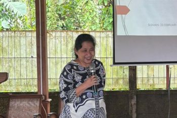 Disnaker Sleman membuka Posko THR 2026 melayani konsultasi dan aduan