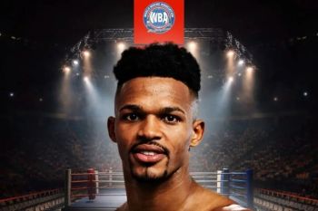 Santillan Hentikan Reyes dengan TKO, Rebut Sabuk Interim WBA!