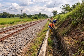 Daop Jember siagakan petugas ekstra antisipasi cuaca ekstrem