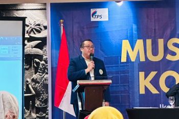 Rizky Supriadi nahkodai IKAFE FEB UNAIR 2026-2030