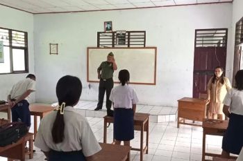 Kodim 1312/Talaud galakkan program "TNI Sahabat Pelajar"