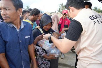 Bea Cukai Langsa salurkan bantuan dukung pemulihan warga Aceh Tamiang