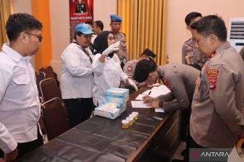 92 personel Polresta Mataram tes urine mendadak, kapolresta Ikut dites, ini hasilnya!