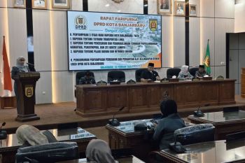 Wali Kota Banjarbaru ajukan tiga Raperda terkait trasportasi, narkoba dan pajak
