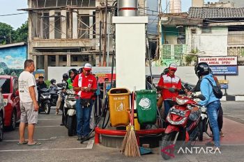 Tiga pegawai SPBU diduga jadi korban kekerasan aparat