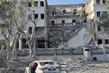 Lembaga Pemantau: Suriah Selatan Dibombardir Israel 41 Kali