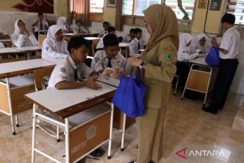 Humaniora kemarin, zakat tak digunakan untuk MBG dan menu MBG Ramadhan