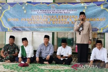 Buka puasa bersama DPRD, Wabup Murung Raya ajak warga pererat tali silaturahmi