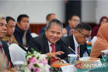 Pakar Unand amati perlambatan ekonomi Sumbar satu dekade terakhir