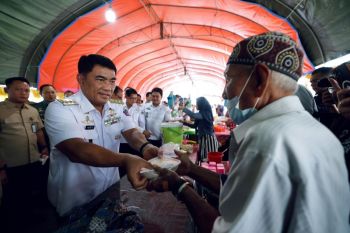 Pemprov Sulut kendalikan harga dengan gerakan pangan murah