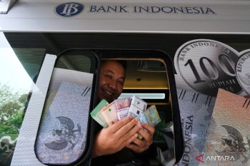 Serambi penukaran uang untuk Ramadan di Pontianak