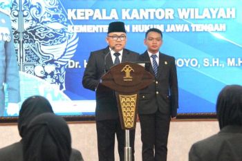 Kakanwil Kemenkum Jateng lantik tujuh pejabat non manajerial