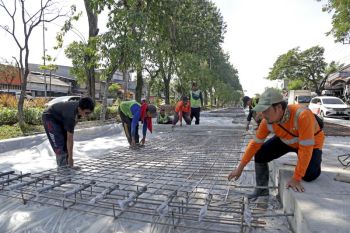 Pemkot Surabaya fokus tangani banjir di Jalan Tanjungsari
