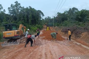 Satgas TMMD Bangka Selatan pecepat pengerjaan infrastruktur jalan