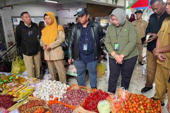 Bulog NTB pastikan stok pangan aman selama HBKN 2026