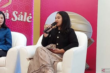 Klamby tawarkan busana sarimbit dan pakaian berlapis untuk berlebaran