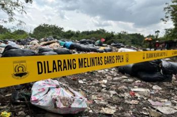 DLH Kota Tangerang periksa pengelola TPS ilegal dekat Sungai Cisadane