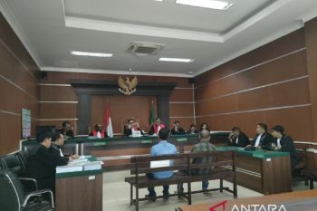 Terdakwa dugaan korupsi SMA Beo dituntut berbeda di PN Manado