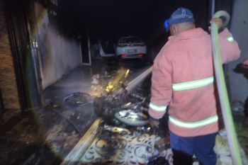 Polres Lamongan dalami kasus pembakaran rumah di Paciran