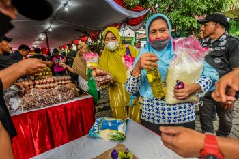 Pemkot Surabaya gelar pasar murah di 31 kecamatan