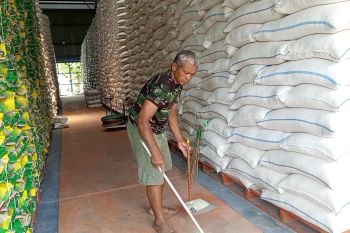 Bulog Madiun pastikan stok beras aman hingga Lebaran 2026