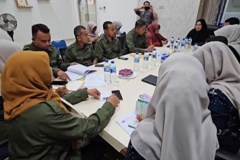 Pemkot Lhokseumawe beri teguran pada RS yang PHK staf karena UMP