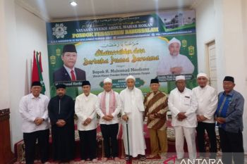 Mardiono sampaikan pesan Presiden di Pesantren Pekanbaru, Dorong kolaborasi ulama dan pemerintah